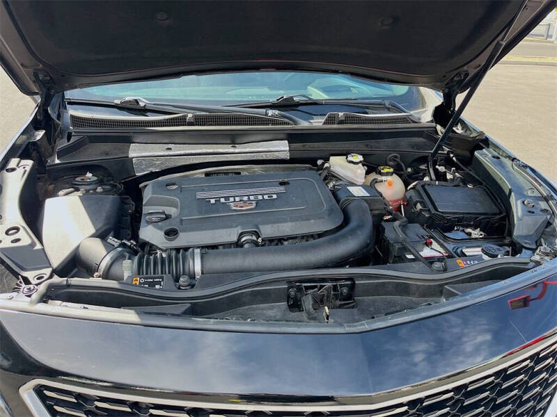 2020 Cadillac XT4 Premium Luxury