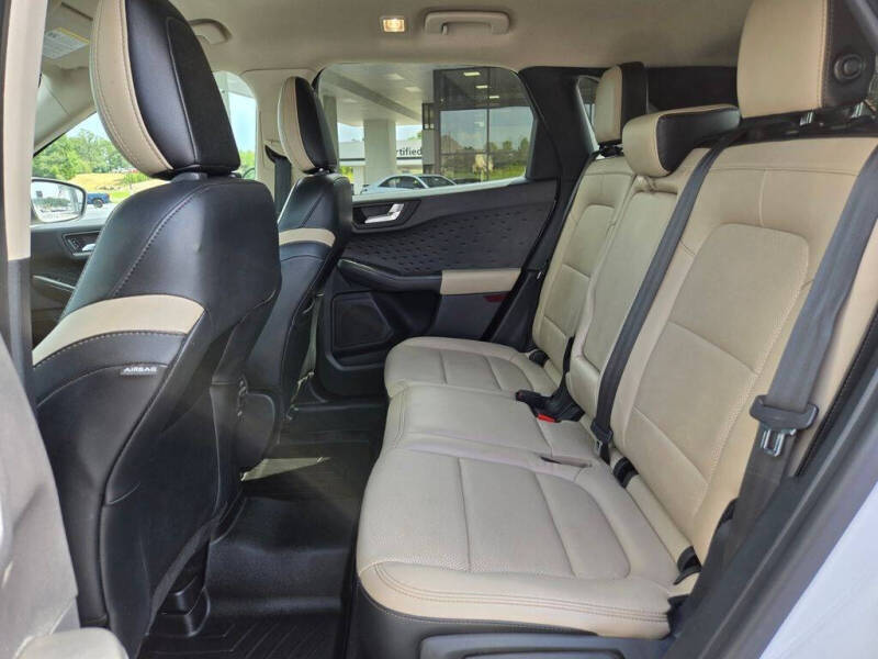 2020 Ford Escape SEL