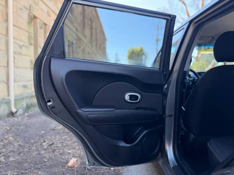 2014 Kia Soul +