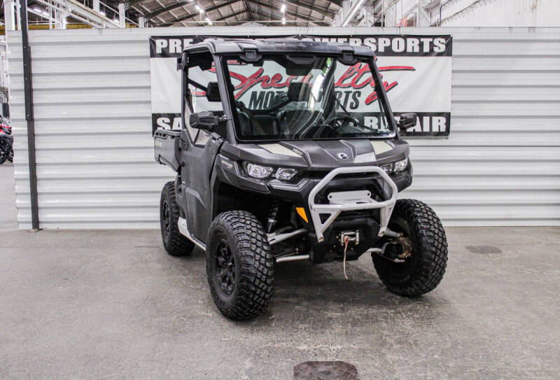 2020 Can-Am Defender XT HD10