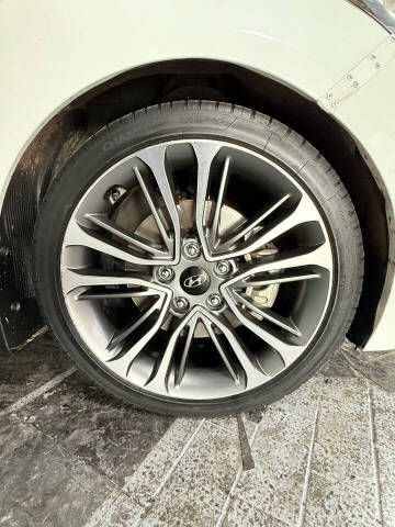 2016 Hyundai Veloster Turbo