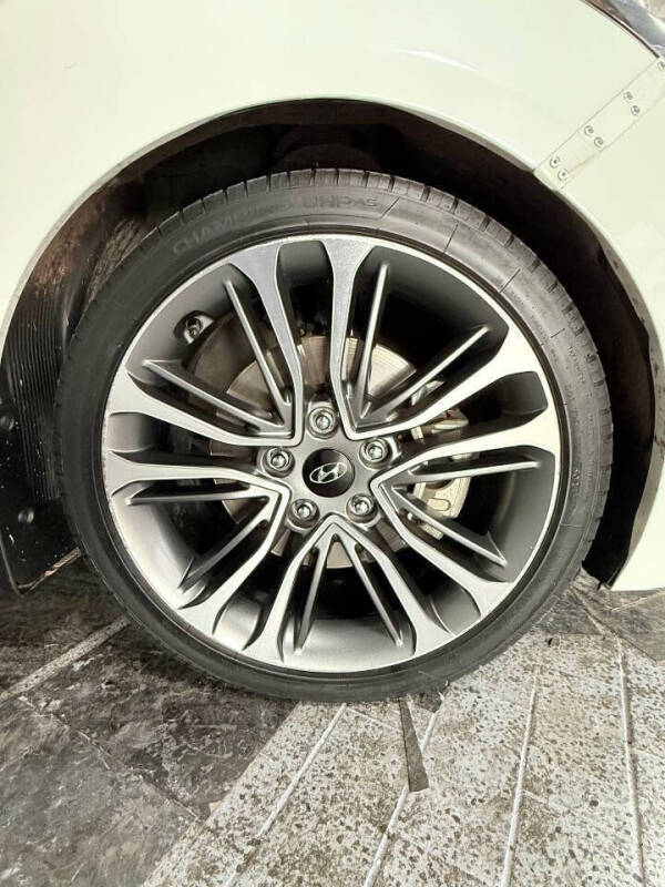 2016 Hyundai Veloster Turbo