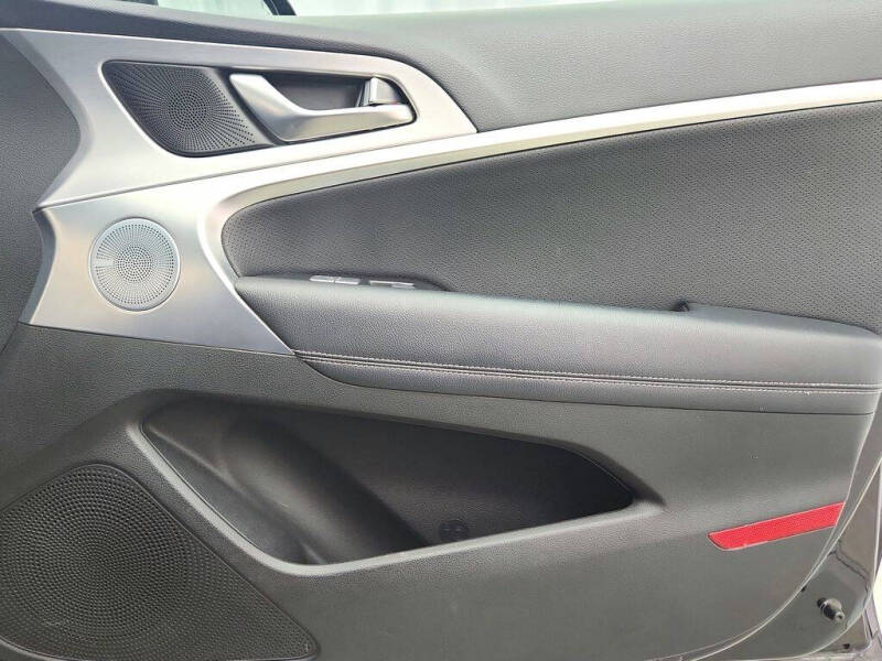 2020 Genesis G70