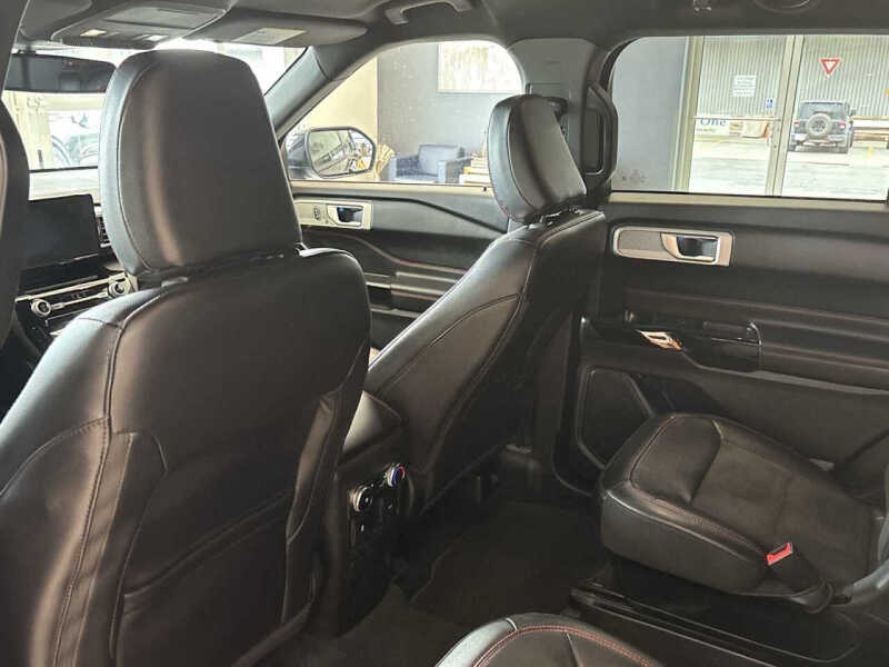 2023 Ford Explorer ST-Line