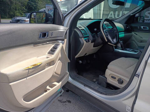 2015 Ford Explorer