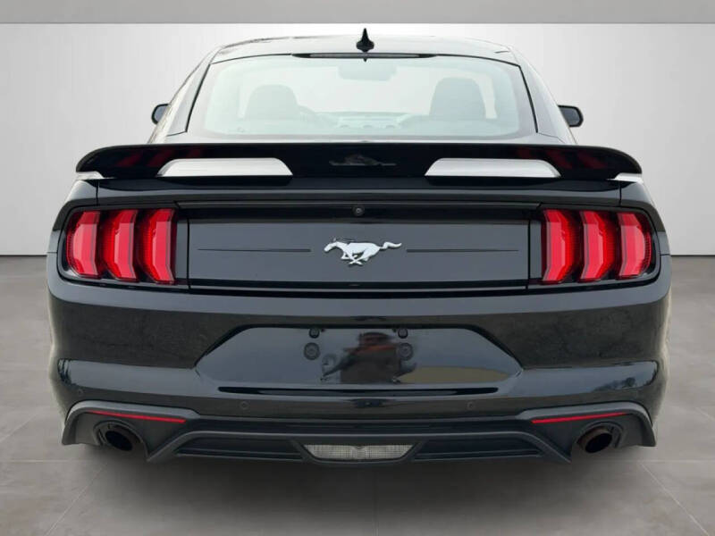 2022 Ford Mustang EcoBoost Premium