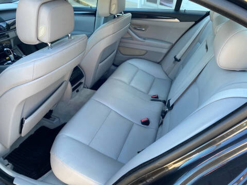 2013 BMW 5 Series 528i