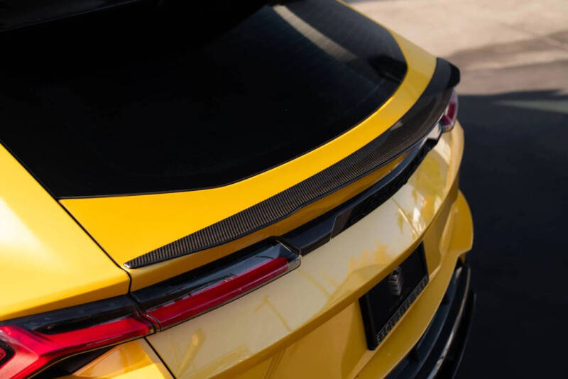 2024 Lamborghini Urus Performante