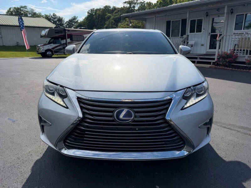 2017 Lexus ES 300h