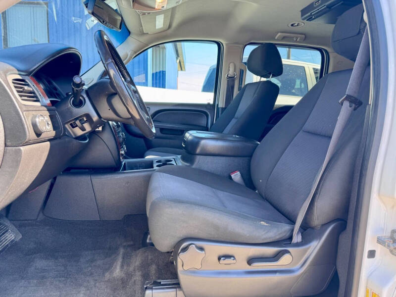 2012 Chevrolet Suburban LS