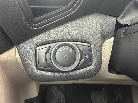 2017 Ford C-MAX Hybrid SE