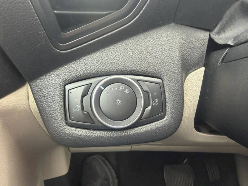 2017 Ford C-MAX Hybrid SE