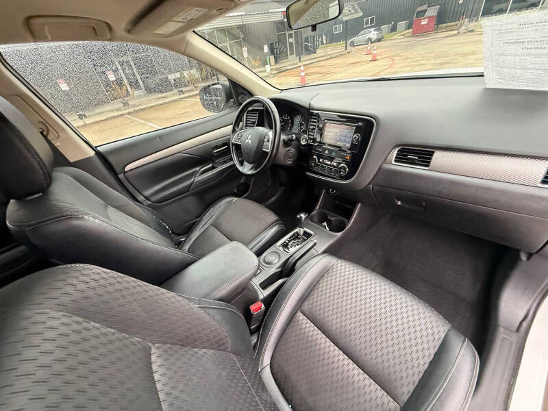 2015 Mitsubishi Outlander SE