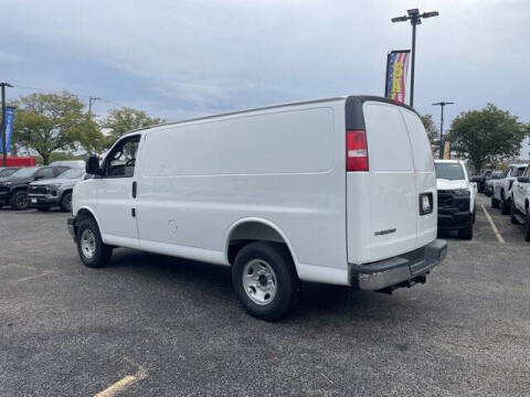 2025 Chevrolet Express 2500
