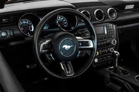 2015 Ford Mustang V6