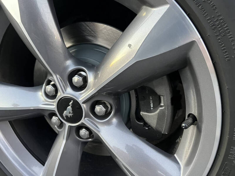 2015 Ford Mustang V6