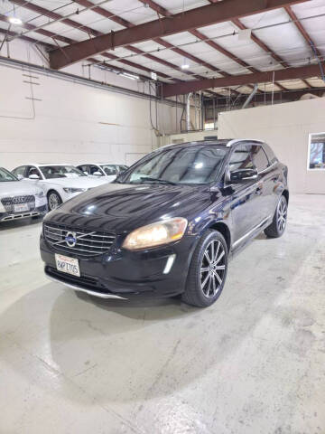 2015 Volvo XC60 T6 Platinum