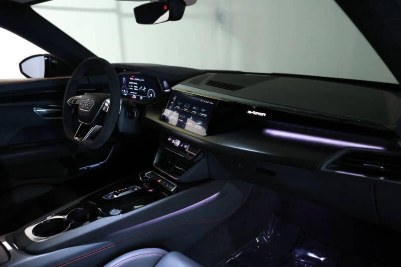 2022 Audi RS e-tron GT quattro