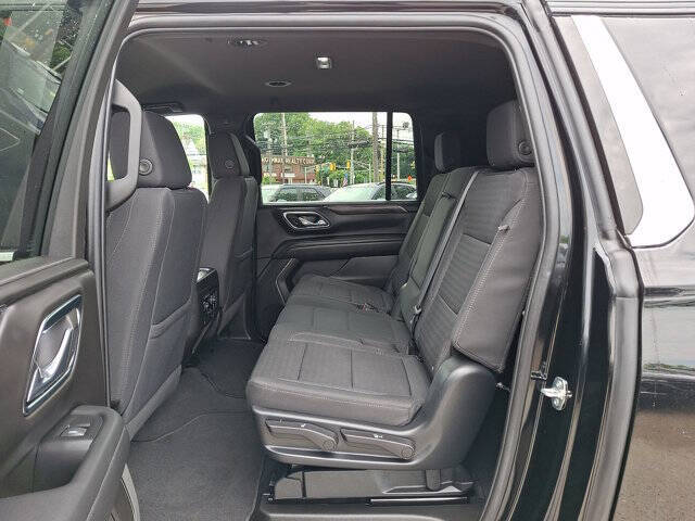 2023 Chevrolet Suburban LS