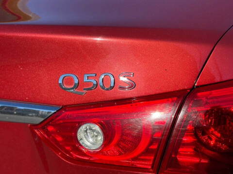 2015 Infiniti Q50 Sport