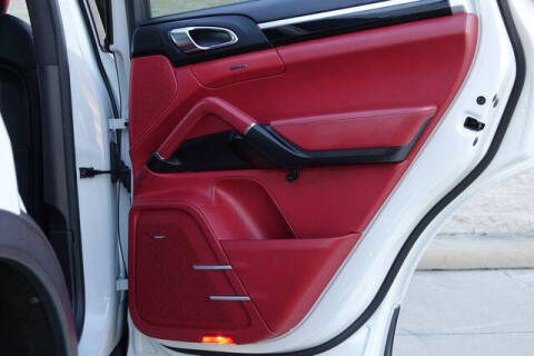 2016 Porsche Cayenne S