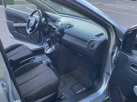 2013 Mazda MAZDA2 Sport