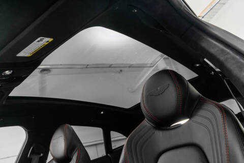 2022 Aston Martin DBX