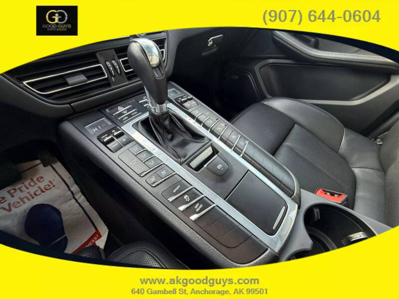 2020 Porsche Macan