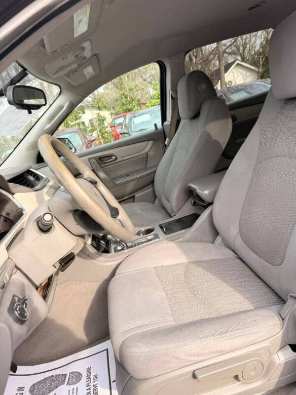 2013 Chevrolet Traverse LS