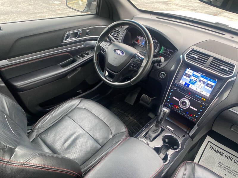 2017 Ford Explorer Sport