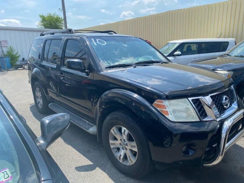 2010 Nissan Pathfinder for sale at Debo Bros Auto Sales in Philadelphia PA