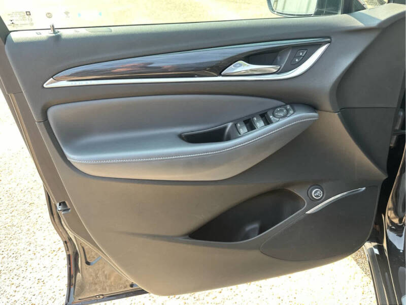 2022 Buick Enclave Essence