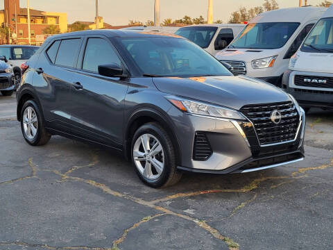 2023 Nissan Kicks S