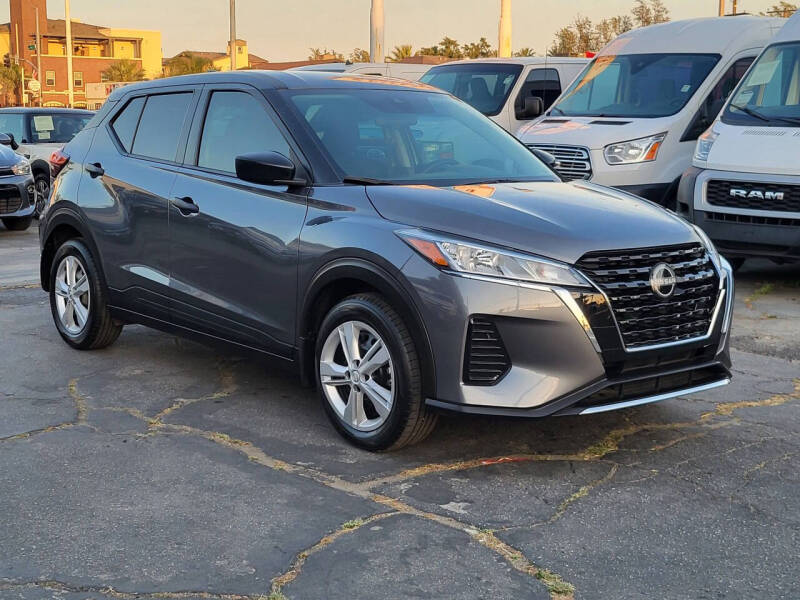 2023 Nissan Kicks S