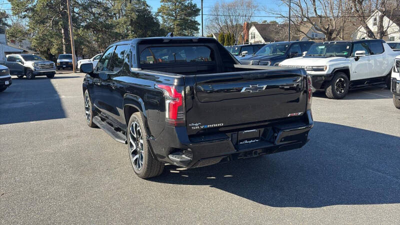 2025 Chevrolet Silverado EV RST