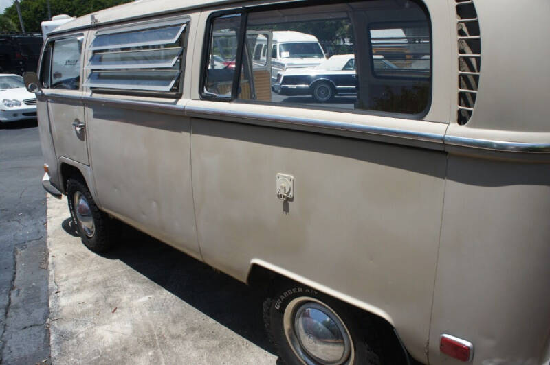 1970 Volkswagen Bus