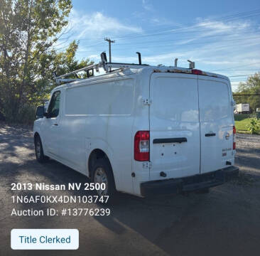 2013 Nissan NV 2500 HD SV