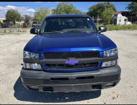 2004 Chevrolet Silverado 1500 for sale at ELMHURST CAR CENTER in Elmhurst IL
