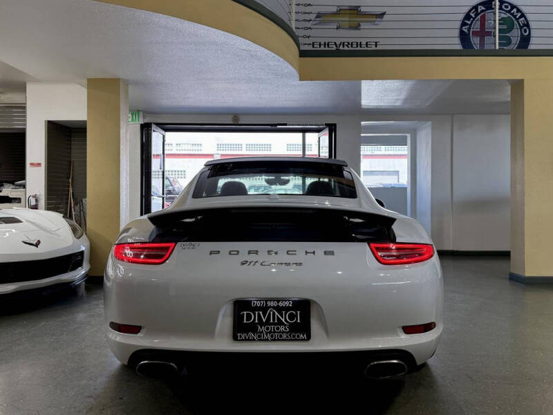 2015 Porsche 911 Carrera