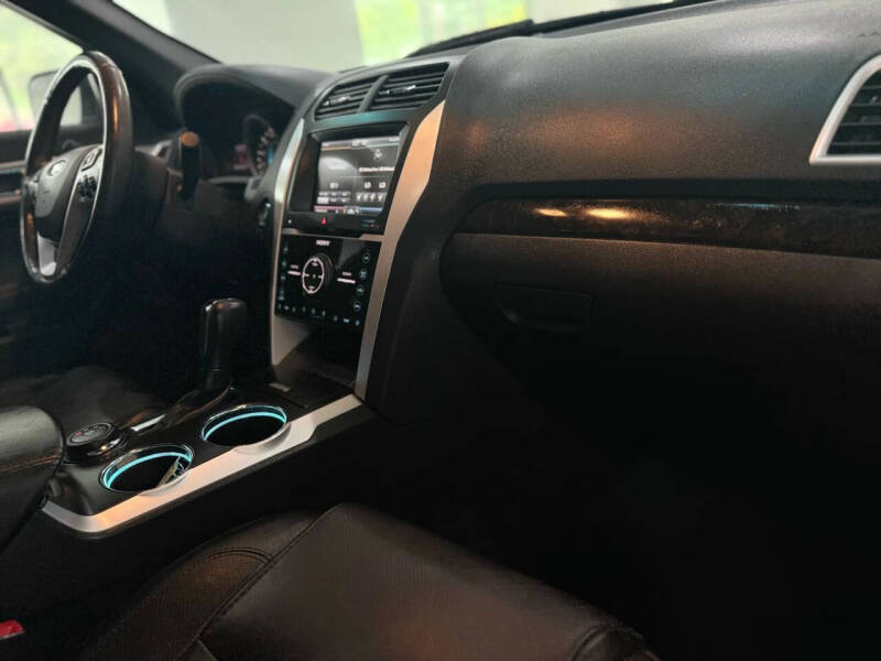 2012 Ford Explorer XLT