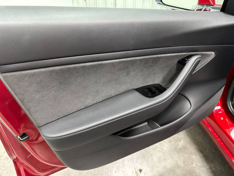 2019 Tesla Model 3 Mid Range