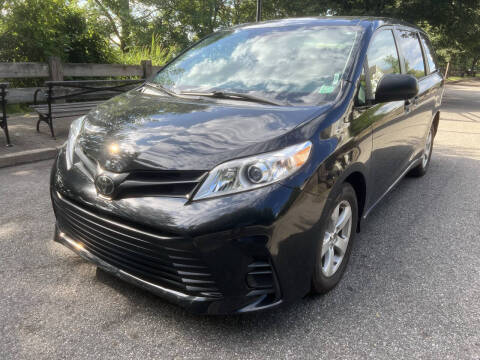 2019 Toyota Sienna L 7-Passenger