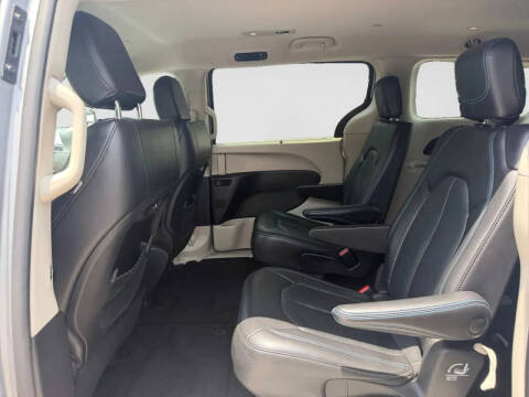 2021 Chrysler Pacifica Touring L