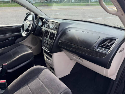 2013 Dodge Grand Caravan American Value Package