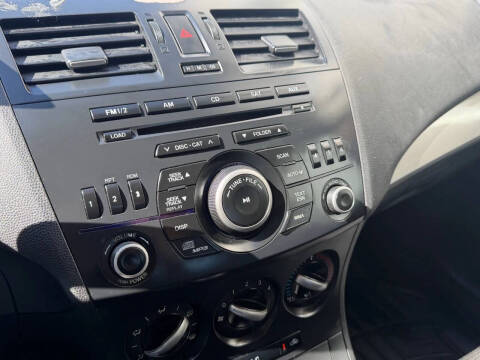 2012 Mazda MAZDA3 i Touring