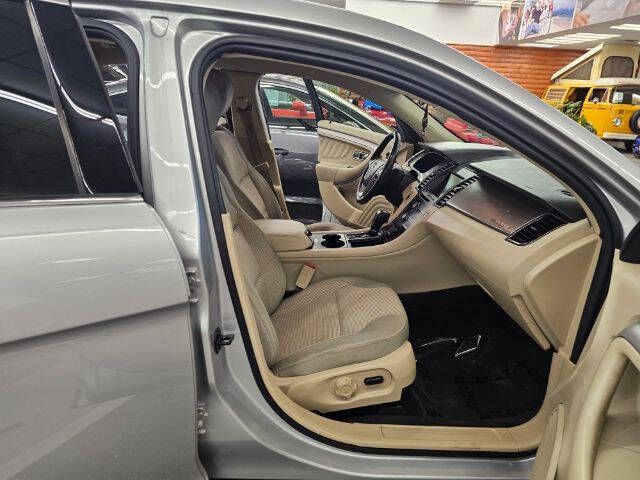 2019 Ford Taurus SEL