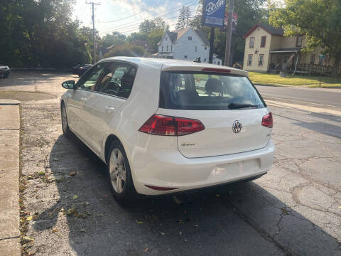 2017 Volkswagen Golf TSI SEL