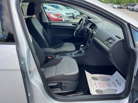 2016 Volkswagen e-Golf SE
