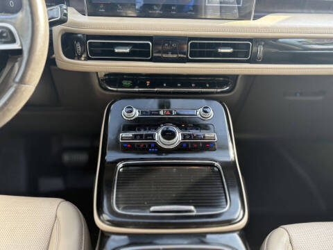 2021 Lincoln Nautilus Reserve