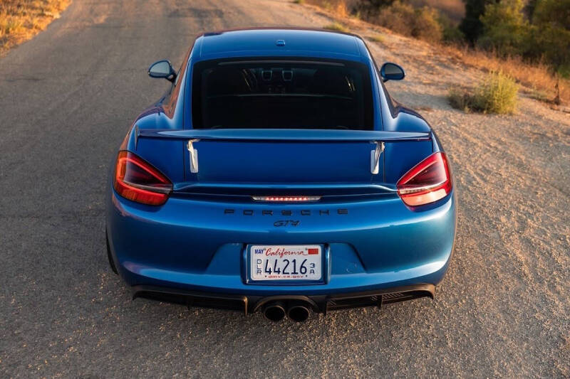 2016 Porsche Cayman GT4